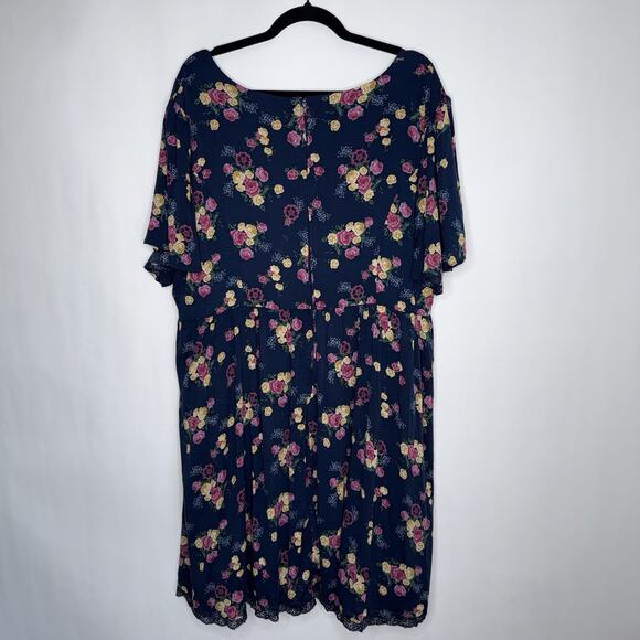Torrid X Outlander Women’s Floral Botanical Skater Dress Size 26 - Picture 3 of 5